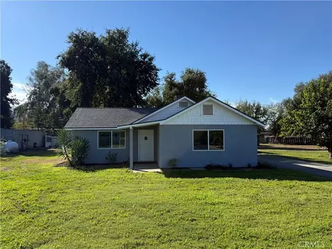 24323 Avenue 324, Woodlake, CA 93286