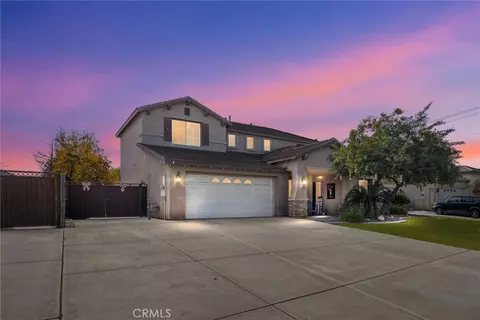 12809 Trafalgar Sq, Bakersfield, CA 93312