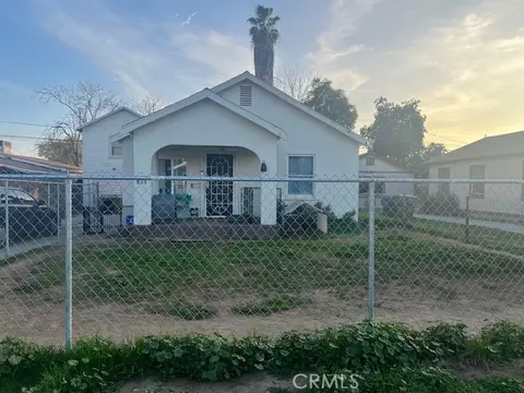 513 Washington Ave, Bakersfield, CA 93308