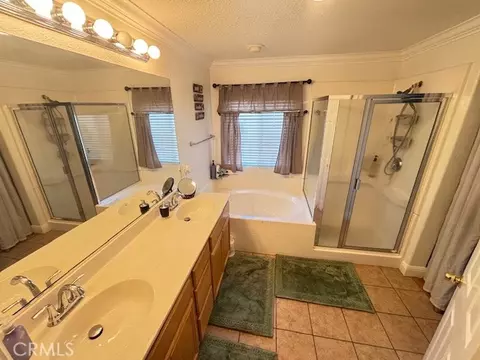 Bath - 3609 Cobb, Lancaster, CA 93535 photo 2 of 6