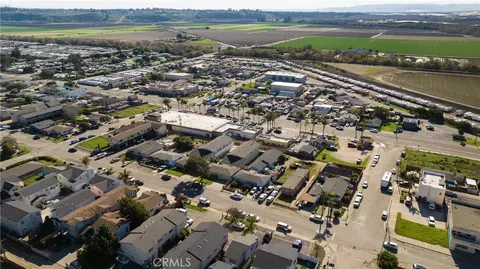 View/Area - 1960 Beach St, Oceano, CA 93445 photo 5 of 9