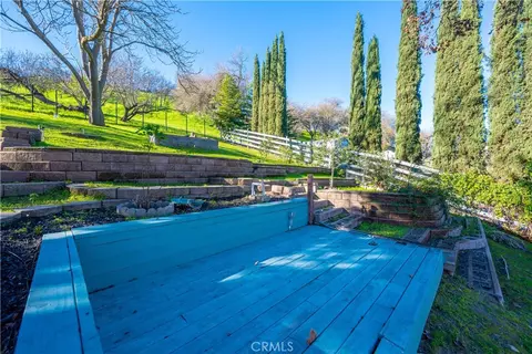 Exterior - 616 Jackson Dr, Paso Robles, CA 93446 photo 16 of 18