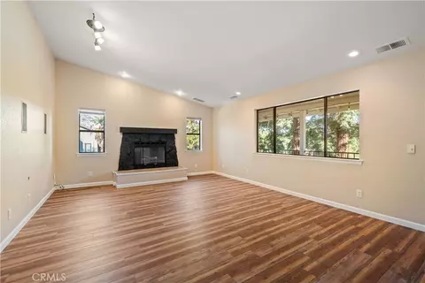 Living - 616 Jackson Dr, Paso Robles, CA 93446 photo 1 of 4