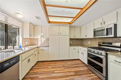Kitchen - 616 Jackson Dr, Paso Robles, CA 93446 photo 3 of 4
