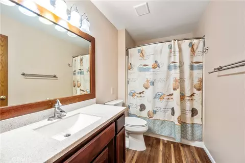 Bath - 616 Jackson Dr, Paso Robles, CA 93446 photo 2 of 4