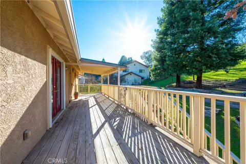 Exterior - 616 Jackson Dr, Paso Robles, CA 93446 photo 10 of 18