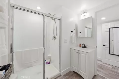 Bath - 2873 2871 Studio Dr, Cayucos, CA 93430 photo 4 of 5
