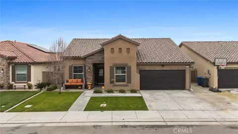 9405 Laurel Rdg, Shafter, CA 93263