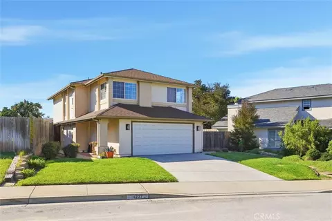 4227 Whispering Pnes, Santa Maria, CA 93455