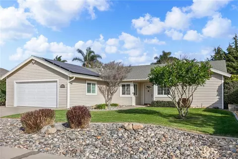 806 Pierce Dr, Santa Maria, CA 93454