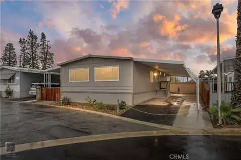 335 Hickorywood Ln, Bakersfield, CA 93308