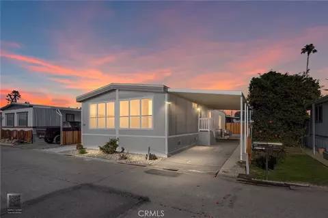 120 Cedarwood Ln, Bakersfield, CA 93308