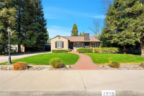 1708 W Myrtle Ave, Visalia, CA 93277