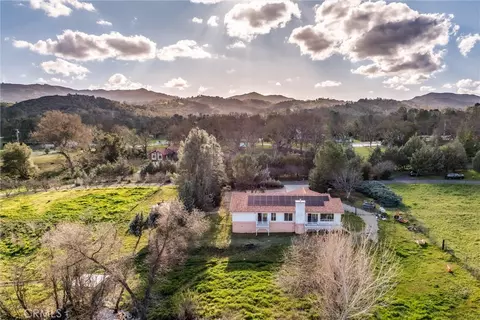 9121 San Diego, Atascadero, CA 93422