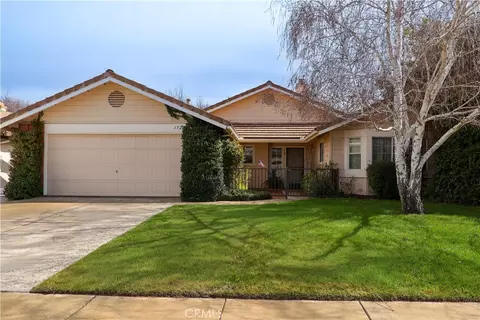 1720 Willowbank Ln, Paso Robles, CA 93446