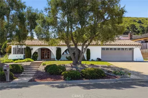 616 University, Lompoc, CA 93436