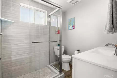 Bath - 143 Vine, Paso Robles, CA 93446 photo 7 of 8