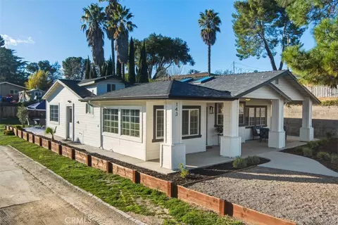 Exterior - 143 Vine, Paso Robles, CA 93446 photo 7 of 9