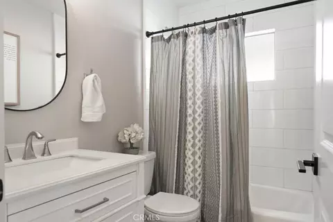 Bath - 143 Vine, Paso Robles, CA 93446 photo 6 of 8