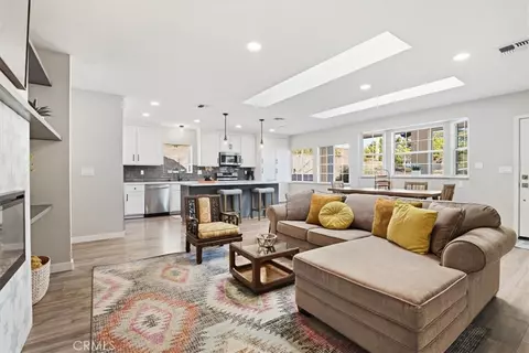 Living - 143 Vine, Paso Robles, CA 93446 photo 3 of 4