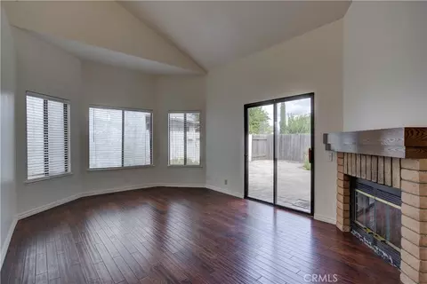 Living - 1213 Iris Ct, Lompoc, CA 93436 photo 2 of 4