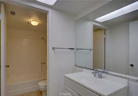 Bath - 1213 Iris Ct, Lompoc, CA 93436 photo 1 of 2