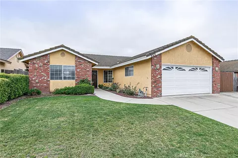 864 Sunshine Ct, Santa Maria, CA 93455