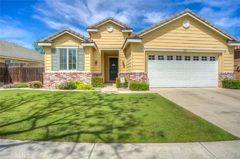 331 Hollyhill Dr, Bakersfield, CA 93312