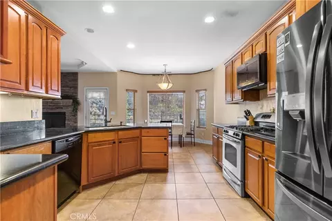 Kitchen - 26820 Stirrup, Tehachapi, CA 93561 photo 3 of 3