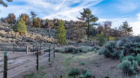 Exterior - 26820 Stirrup, Tehachapi, CA 93561 photo 5 of 9