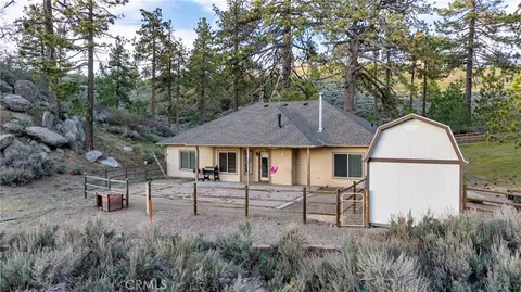 Exterior - 26820 Stirrup, Tehachapi, CA 93561 photo 7 of 9