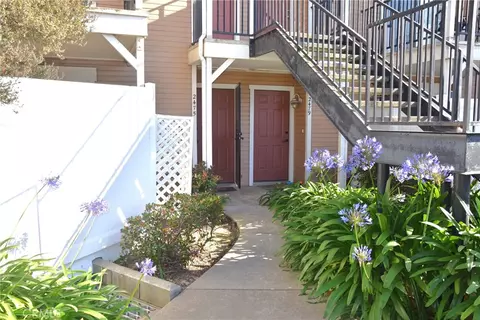 2475 Village Grn, Santa Maria, CA 93455