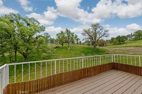 Exterior - 18520 Glenview Ct, Tehachapi, CA 93561 photo 6 of 8
