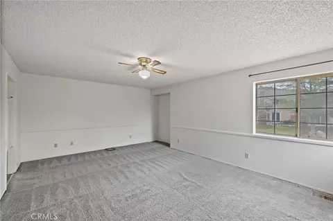 Living - 18520 Glenview Ct, Tehachapi, CA 93561 photo 8 of 8