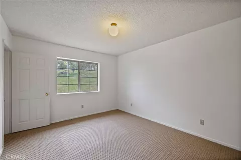 Bedroom - 18520 Glenview Ct, Tehachapi, CA 93561 photo 2 of 9