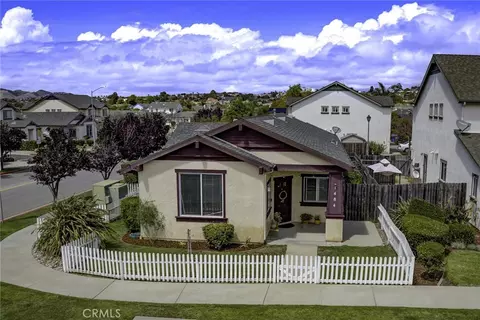 1484 Ash St, Arroyo Grande, CA 93420
