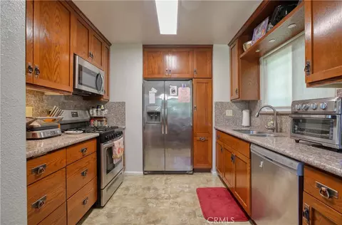 Kitchen - 435 Eucalyptus Rd, Nipomo, CA 93444 photo 5 of 5