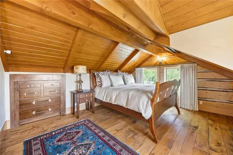 Bedroom - 27241 Deertrail Dr, Tehachapi, CA 93561 photo 6 of 7