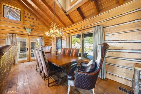 Dining - 27241 Deertrail Dr, Tehachapi, CA 93561 photo 1 of 4