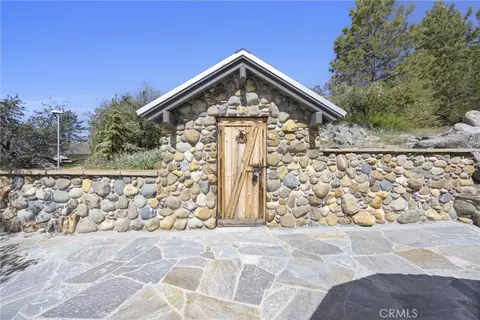 Exterior - 27241 Deertrail Dr, Tehachapi, CA 93561 photo 17 of 22