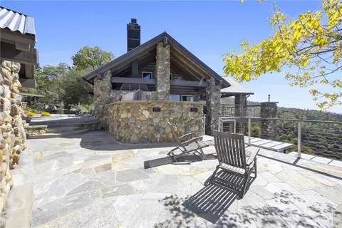 Exterior - 27241 Deertrail Dr, Tehachapi, CA 93561 photo 18 of 22