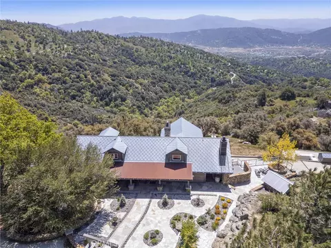 Exterior - 27241 Deertrail Dr, Tehachapi, CA 93561 photo 6 of 20