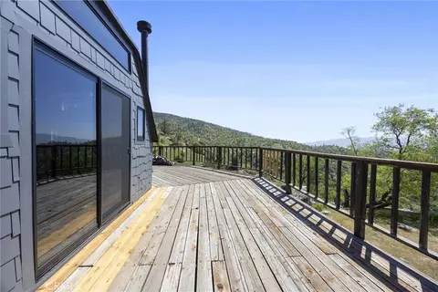 Exterior - 27241 Deertrail Dr, Tehachapi, CA 93561 photo 18 of 20