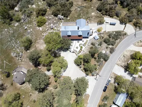 View/Area - 27241 Deertrail Dr, Tehachapi, CA 93561 photo 1 of 2