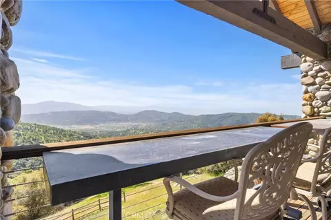 Exterior - 27241 Deertrail Dr, Tehachapi, CA 93561 photo 10 of 20