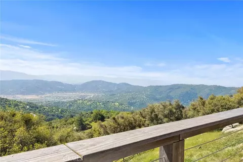 View/Area - 27241 Deertrail Dr, Tehachapi, CA 93561 photo 3 of 3