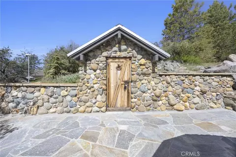 Exterior - 27241 Deertrail Dr, Tehachapi, CA 93561 photo 15 of 20