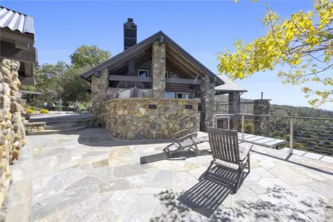 Exterior - 27241 Deertrail Dr, Tehachapi, CA 93561 photo 16 of 20
