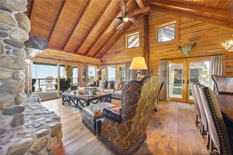 Living - 27241 Deertrail Dr, Tehachapi, CA 93561 photo 5 of 12