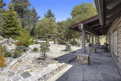 Exterior - 27241 Deertrail Dr, Tehachapi, CA 93561 photo 4 of 20